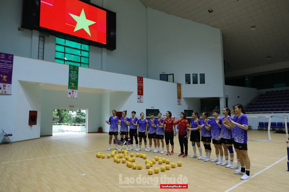 Các tuyển thủ cầu mây tích cực luyện tập cho mục tiêu "Vàng" tại SEA Games 31