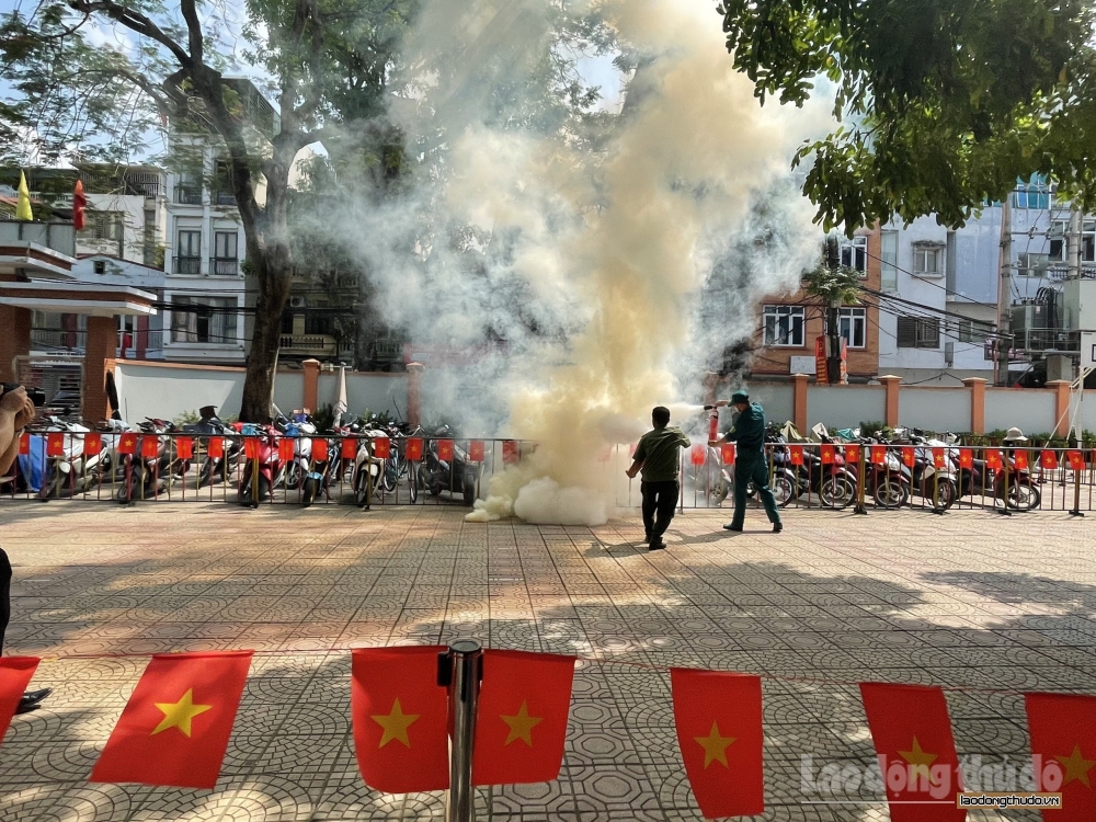 Quận Ba Đình: Diễn tập phương án đảm bảo an toàn cho ngày bầu cử