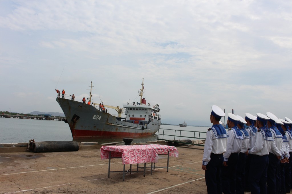 chuyen tau bau cu som da hoan thanh nhiem vu