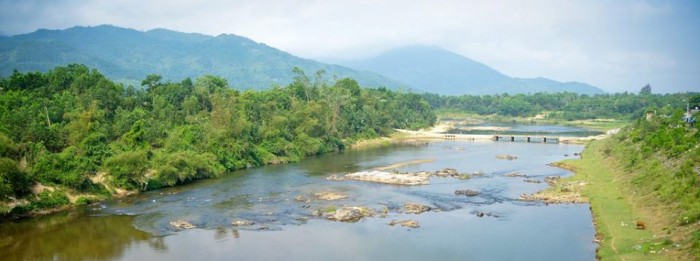 Đến “xứ Tiên” ngắm dòng sông chảy ngược