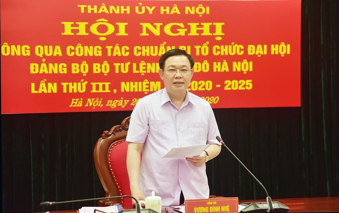 bi thu thanh uy vuong dinh hue lam viec voi dang uy bo tu lenh thu do