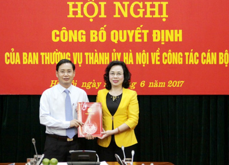 thanh uy ha noi dieu dong phan cong can bo