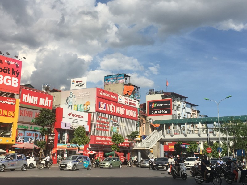 ha noi ngay nang nong chieu toi co mua dong