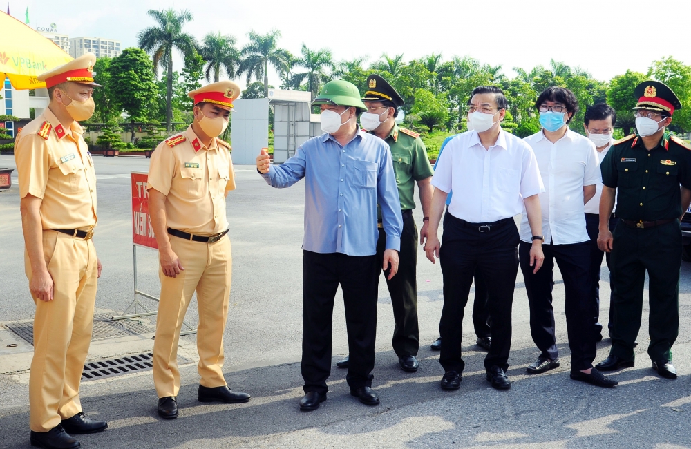 Điều chỉnh cấp, kiểm tra giấy đi đường phù hợp với thực tiễn, bảo đảm hiệu quả phòng, chống dịch