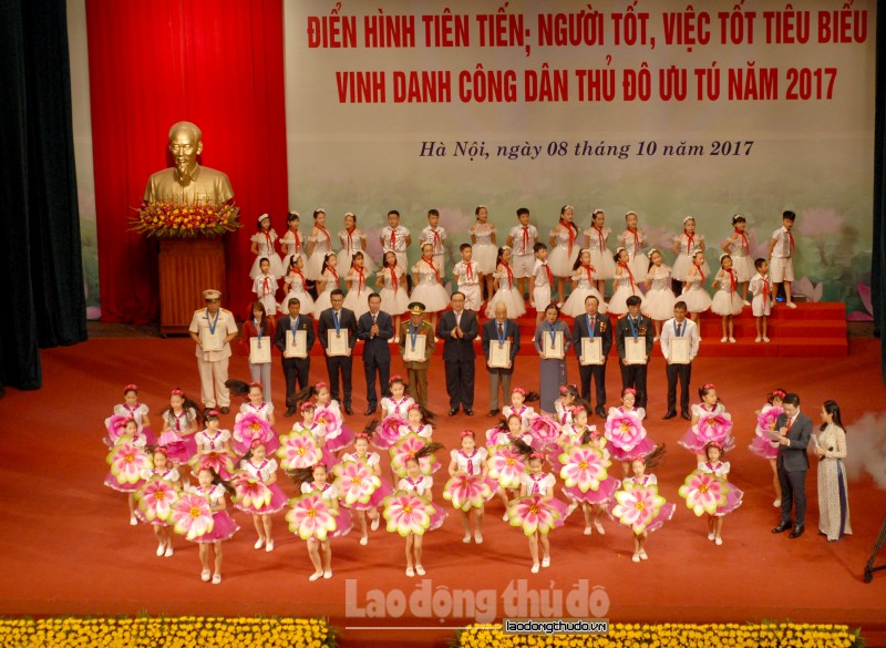 vinh danh 10 cong dan thu do uu tu nam 2017