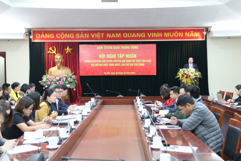 Thực hiện nghiêm túc quan điểm “lấy dân làm gốc”