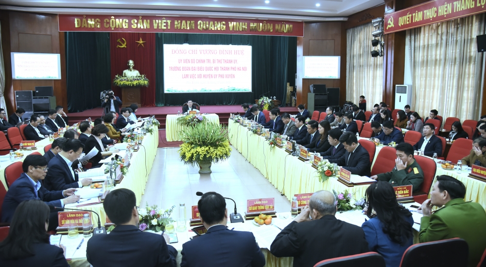 Quang cảnh buổi làm việc