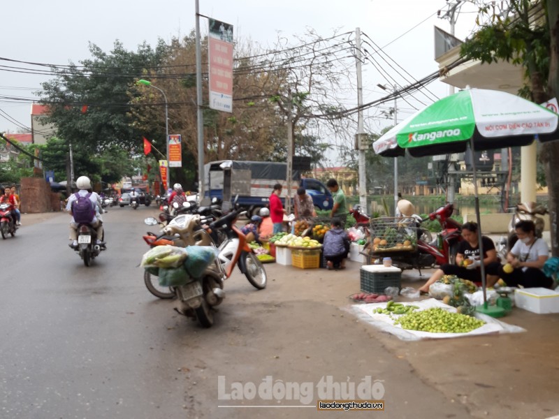 hop cho ven duong mat an toan giao thong