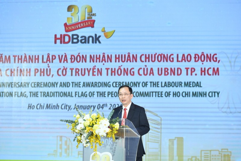 ky niem 30 nam hoat dong ngay hoi lon cua can bo nhan vien hdbank