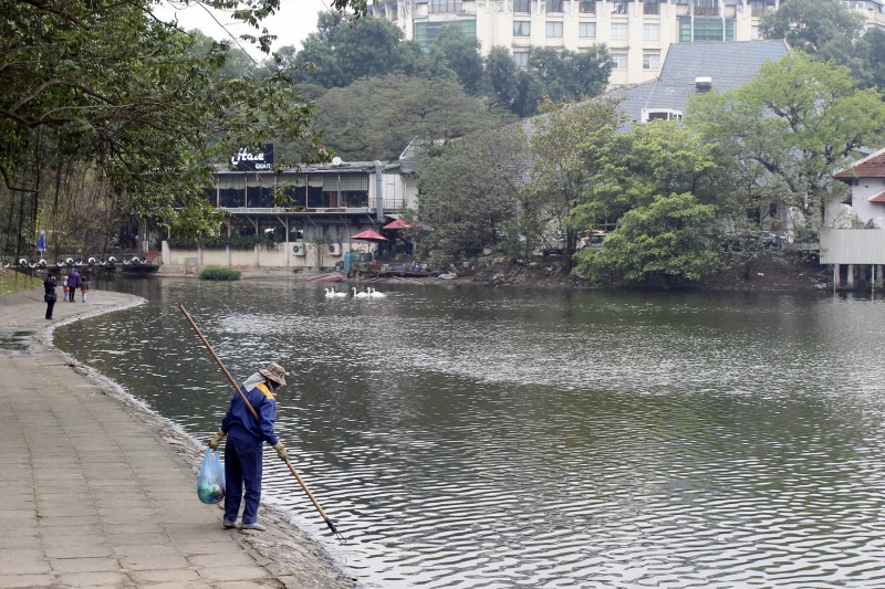 nguoi dan hao hung ngam dan thien nga o ho thien quang