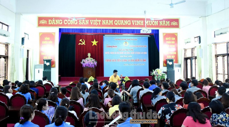 hon 300 nld doi thoai ve chinh sach tien luong va bao hiem xa hoi