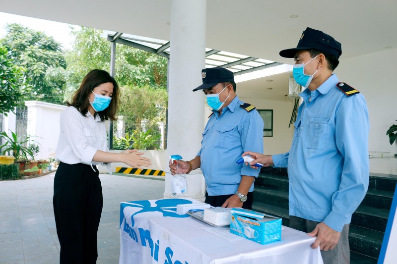 ha noi trien khai dong bo cac bien phap an toan de don hoc sinh