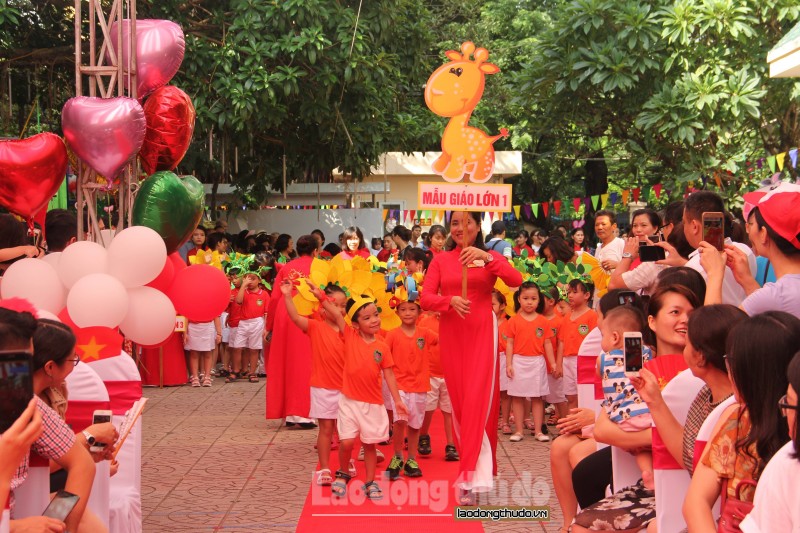 ha noi hoc sinh tuu truong som nhat vao ngay 18