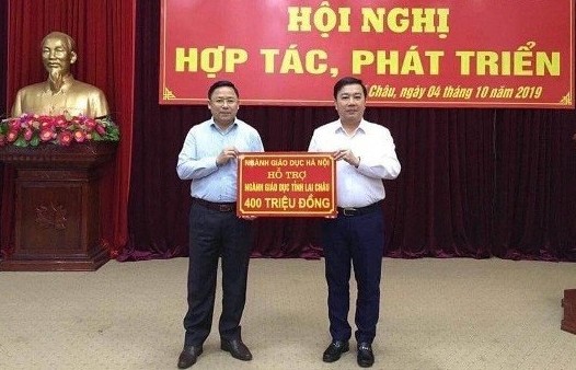 Trao hỗ trợ cho ngành Giáo dục và Đào tạo tỉnh Điện Biên, Lai Châu