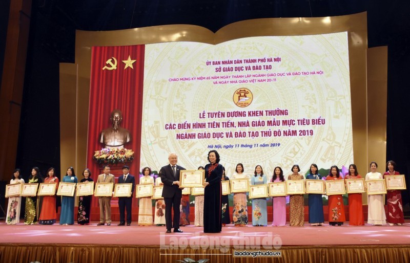 Tuyên dương nhà giáo Thủ đô mẫu mực tiêu biểu năm 2019