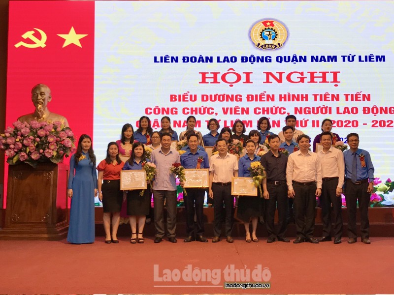 Biểu dương 101 cá nhân, 30 tập thể điển hình tiên tiến giai đoạn 2015-2020