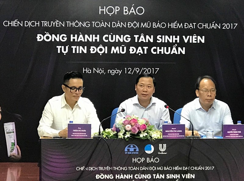 Phát động Chiến dịch toàn dân đội mũ bảo hiểm đạt chuẩn 2017