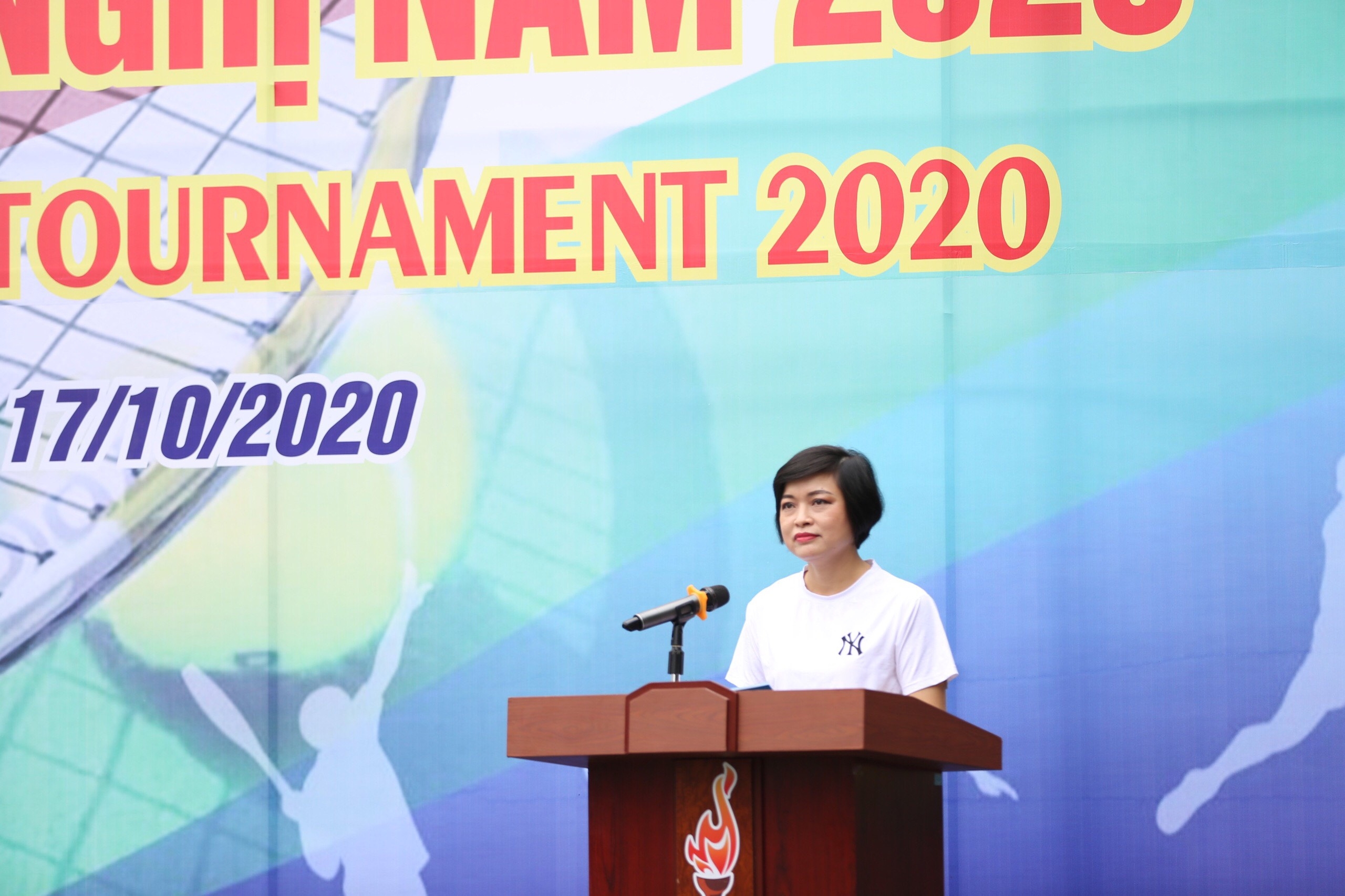 Hơn 100 tay vợt tham gia Giải Quần vợt hữu nghị năm 2020