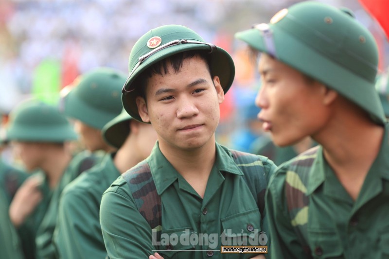 ha noi tan binh rang ro trong ngay hoi quan