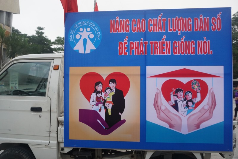 hang tram thanh nien dieu hanh huong ung thang hanh dong quoc gia ve dan so