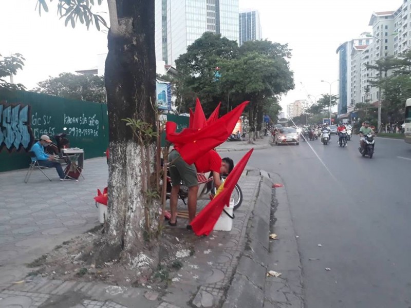 co dong vien nhuom do ha noi truoc tran ban ket aff cup