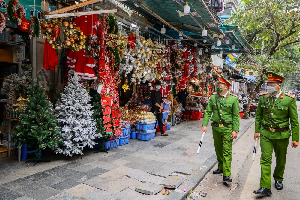 Quận Hoàn Kiếm: Đẩy mạnh các hoạt động phòng chống dịch trong dịp lễ, Tết cuối năm