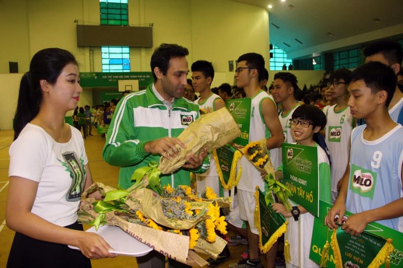 Khởi tranh Giải Bóng rổ học sinh phổ thông Hà Nội năm học 2016-2017