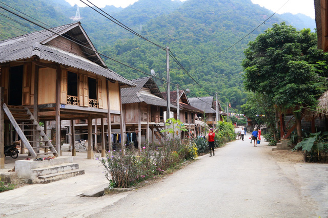 ghe tham nhung ban du lich noi tieng o hoa binh