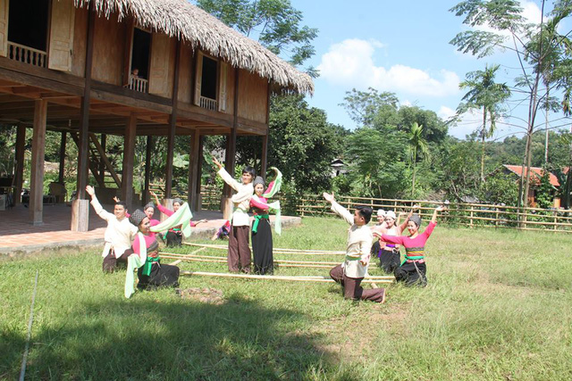 ghe tham nhung ban du lich noi tieng o hoa binh