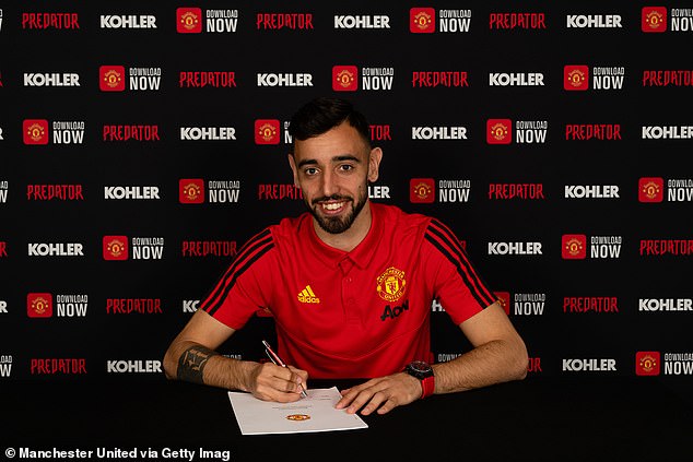 Man Utd chính thức ký hợp đồng với “bom tấn” Bruno Fernandes