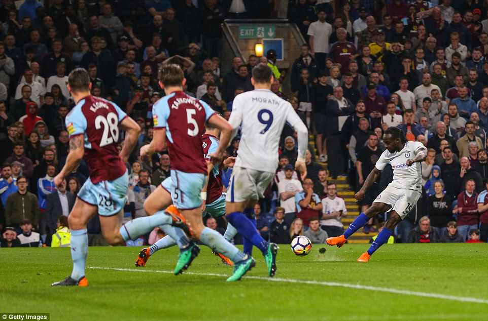 Burnley 1-2 Chelsea: Nhen nhóm hy vọng Top 4