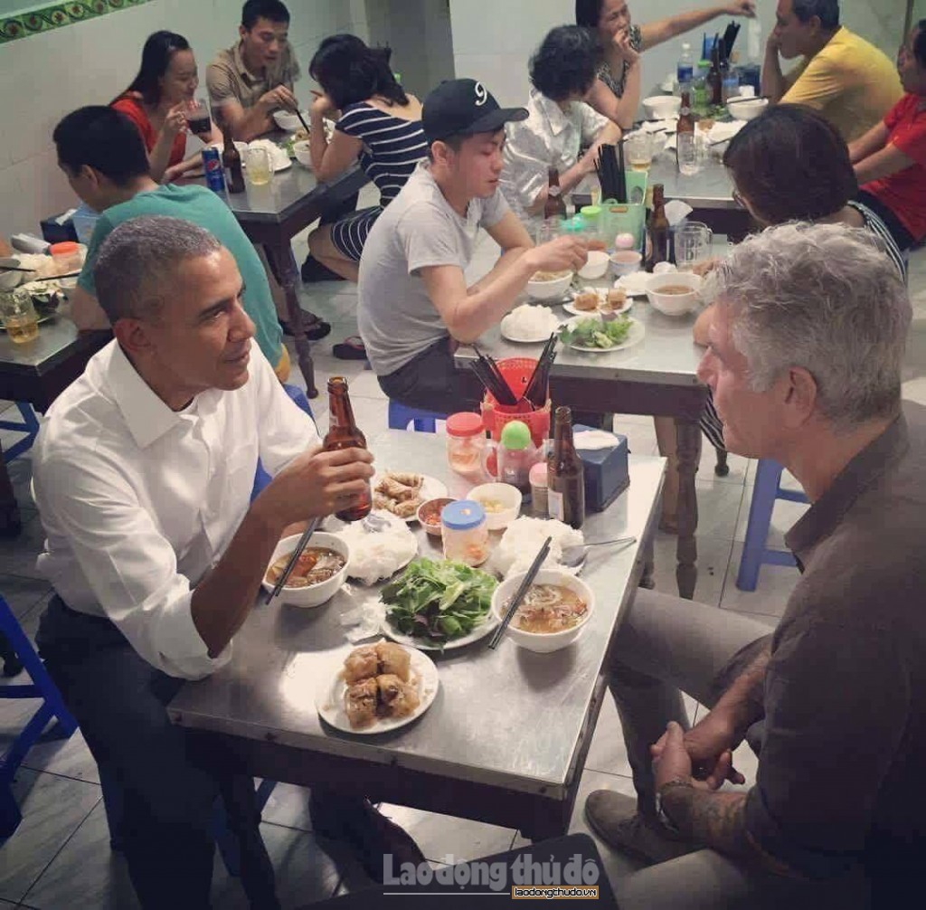 Anthony Bourdain: ”Việt Nam quá mới lạ và khác biệt”