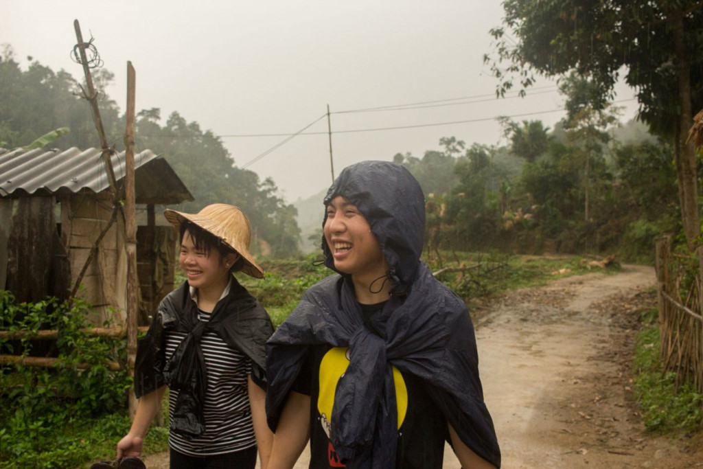 khach nuoc ngoai yeu ngoi lang heo lanh cua viet nam