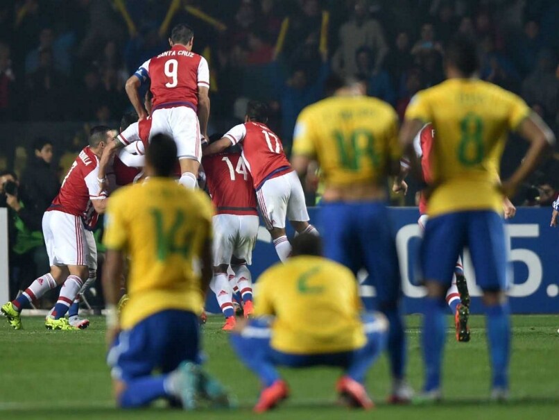 Brazil - Paraguay: Tưởng dễ mà khó