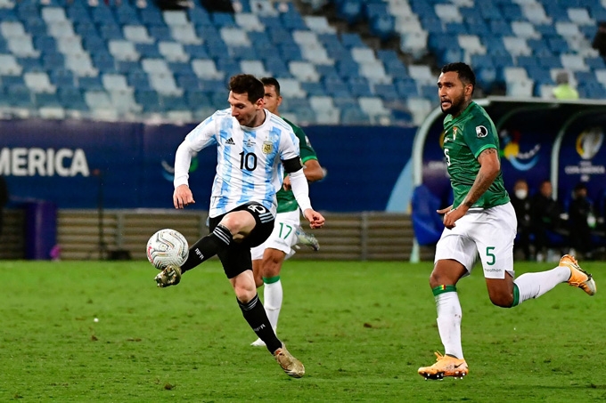 Messi ghi 2 bàn và có 1 kiến tạo ở trận Bolivia vs Argentina