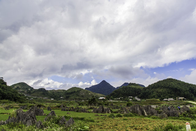 Lũng Cao hoang sơ và hùng vĩ