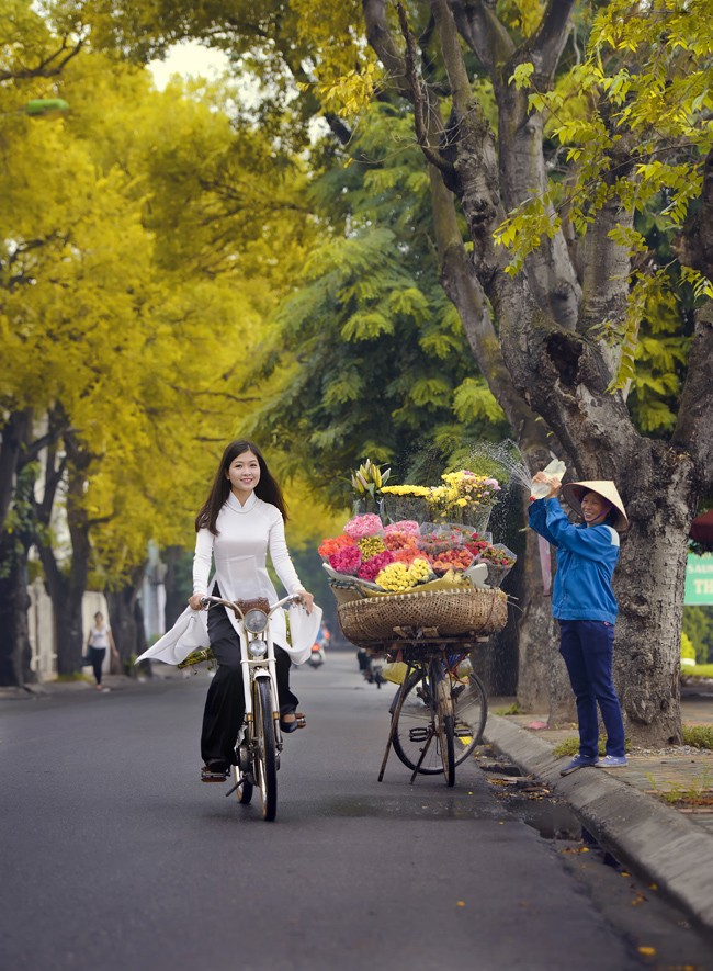 Những con đường tuyệt đẹp như bài hát 'Nhớ mùa thu Hà Nội'