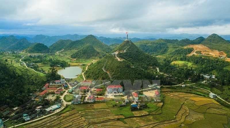 chiem nguong ve hung vi tuyet dep cua nui rung ha giang