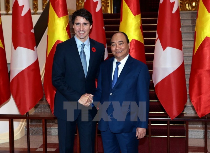 hinh anh le don thu tuong canada justin trudeau tham viet nam