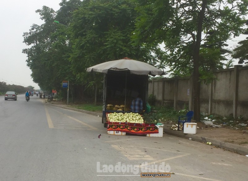 tiem an nhieu nguy co tu viec hop cho tren dai lo thang long