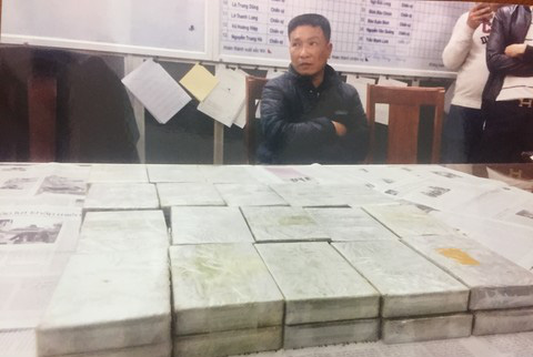 “Đại gia đình” buôn bán 80 bánh heroin, kẻ bị tử hình người chịu án chung thân