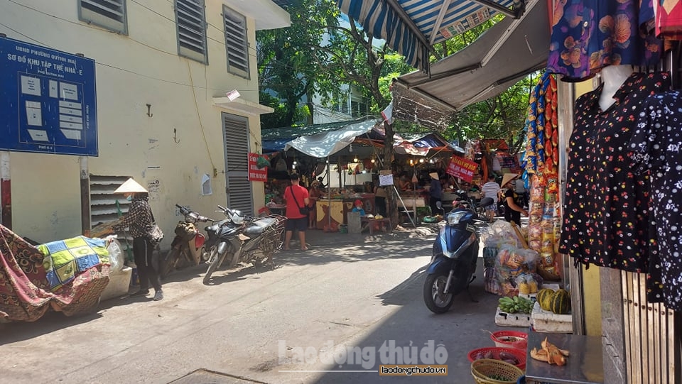 Chấn chỉnh tình trạng chợ cóc, chợ tạm trên địa bàn quận Hai Bà Trưng