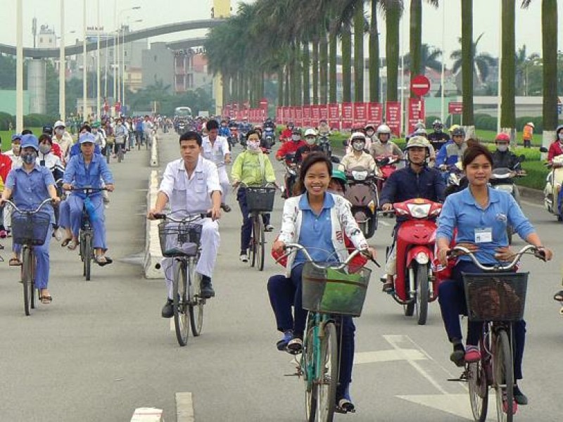 Công nhân mong được học thêm ngoại ngữ