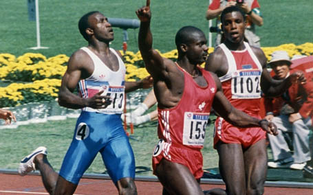 VĐV người Canada, Ben Johnson đã giành Huy chương vàng nội dung 100 mét ở Olympic 1988 với thành tích 9’79. Nhưng sau đó, ông đã bị phát hiện dương tính với chất stanozolol (giúp phát triển cơ bắp) và ngay lập tức đã bị tước Huy chương vàng