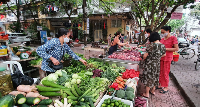 Thị trường ngày 1/5: Giá thịt lợn tại chợ dân sinh tăng nhẹ