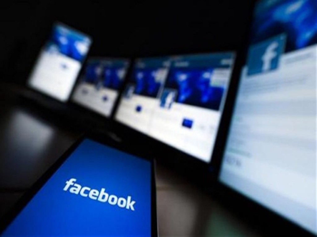 Cách vào Facebook an toàn trên smartphone iOS và Android