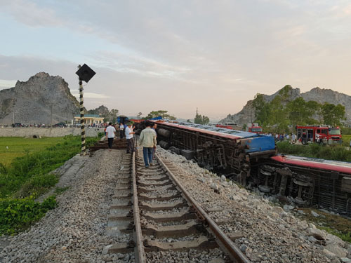 Lắp camera giám sát tại các đường ngang để ngăn ngừa tai nạn đường sắt