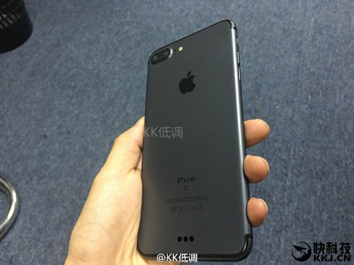 iPhone 7 Plus màu đen cực đẹp và nam tính