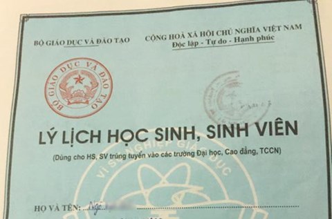 Tân sinh viên làm thủ tục nhập học không cần xác nhận sơ yếu lý lịch