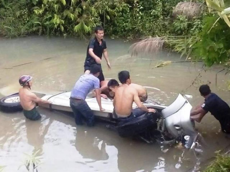 Truy tặng Bằng khen hai cán bộ ngành giao thông vận tải Nghệ An tử nạn